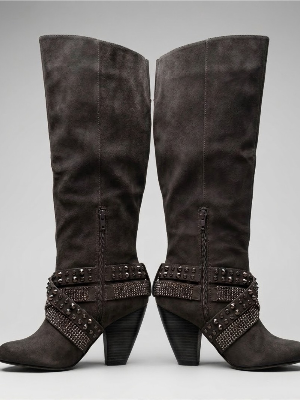 Knee High Gray Suede Boots By “Not Rated”, Sz 8
